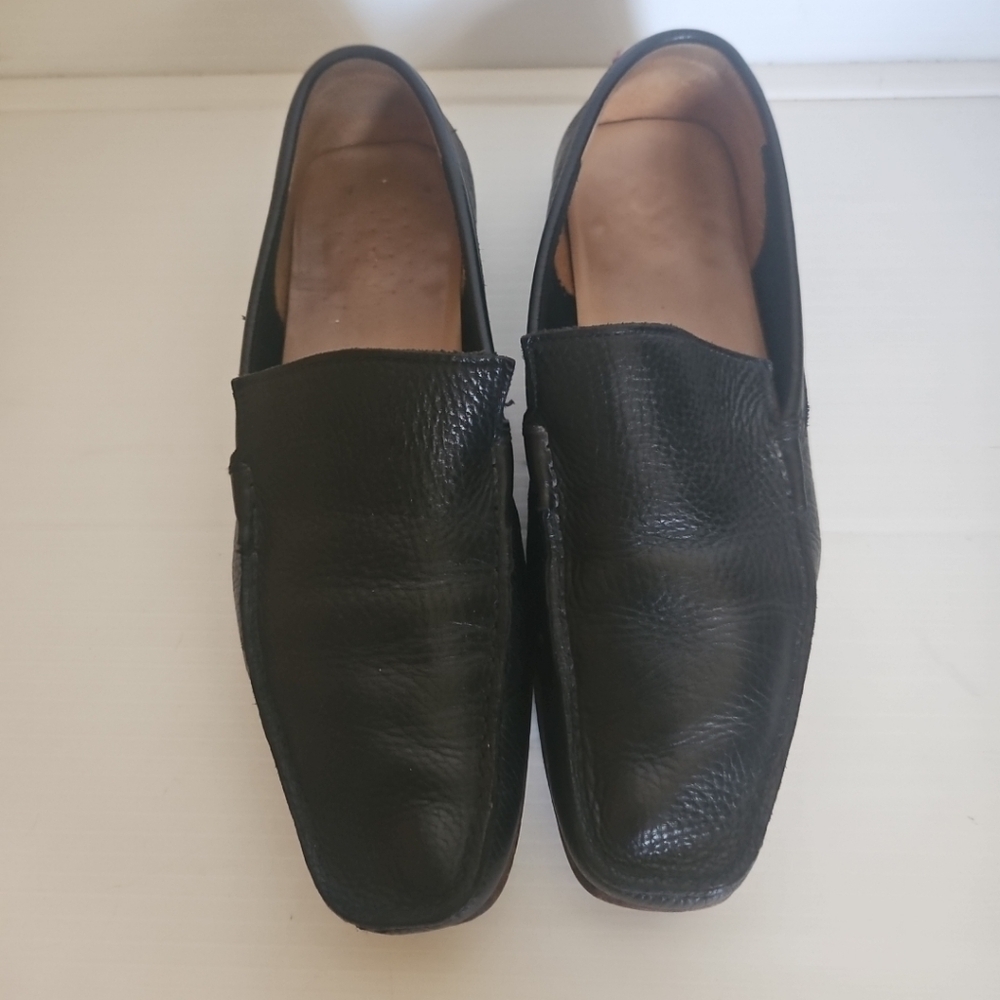 Burberry Women’s Black Leather Loafers – Size 39 EU / 9 US